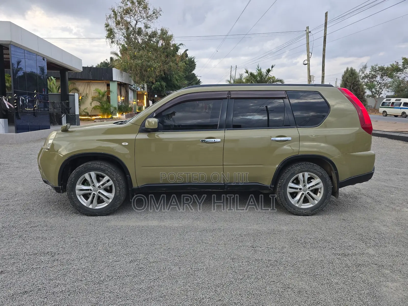 Nissan X-Trail 2010 Green