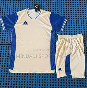 Jersey Pieces 16 Including Goal Keeper Jersey