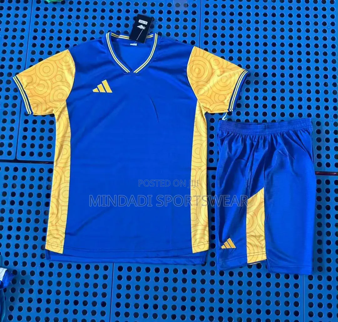 Jersey Pieces 16 Including Goal Keeper Jersey