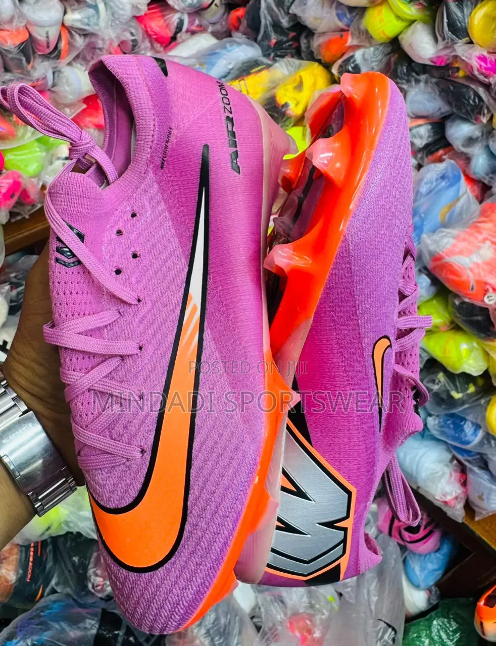 AIR ZOOM Soccer Boots(under 18) ( Size 35,36,37,38)