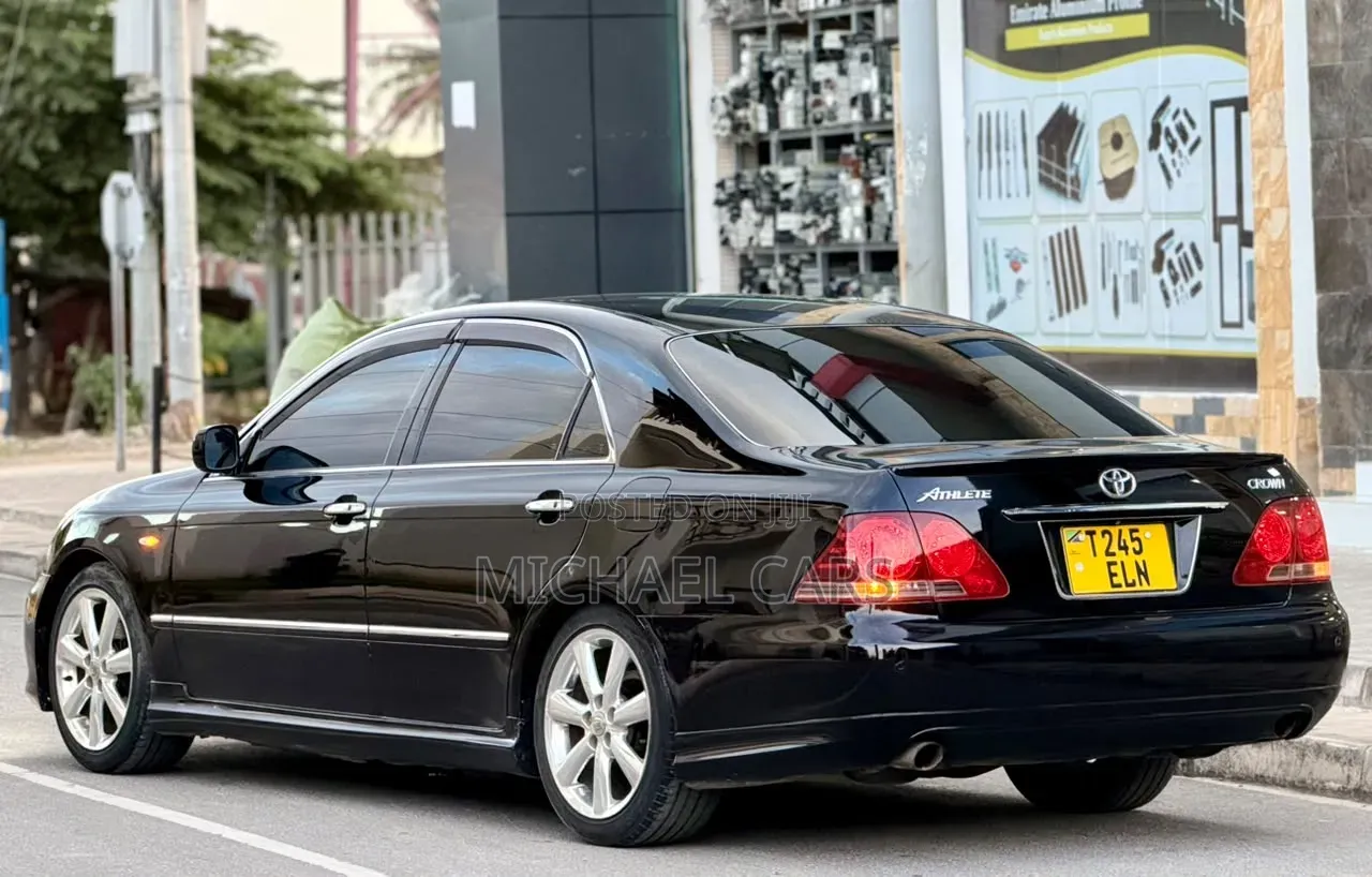 Toyota Crown 2007 Black