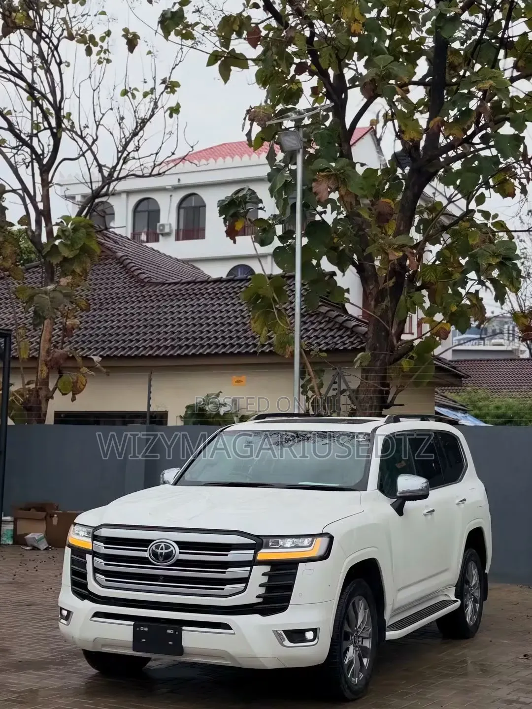 Toyota Land Cruiser 2024 Pearl