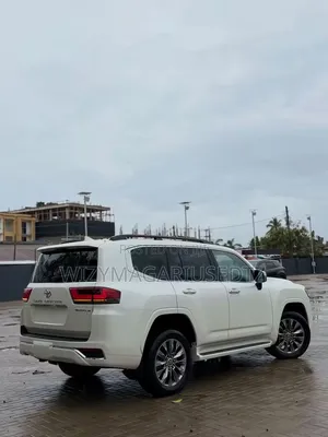 Toyota Land Cruiser 2024 Pearl