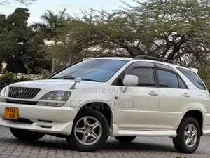 Toyota Harrier 2002 Pearl