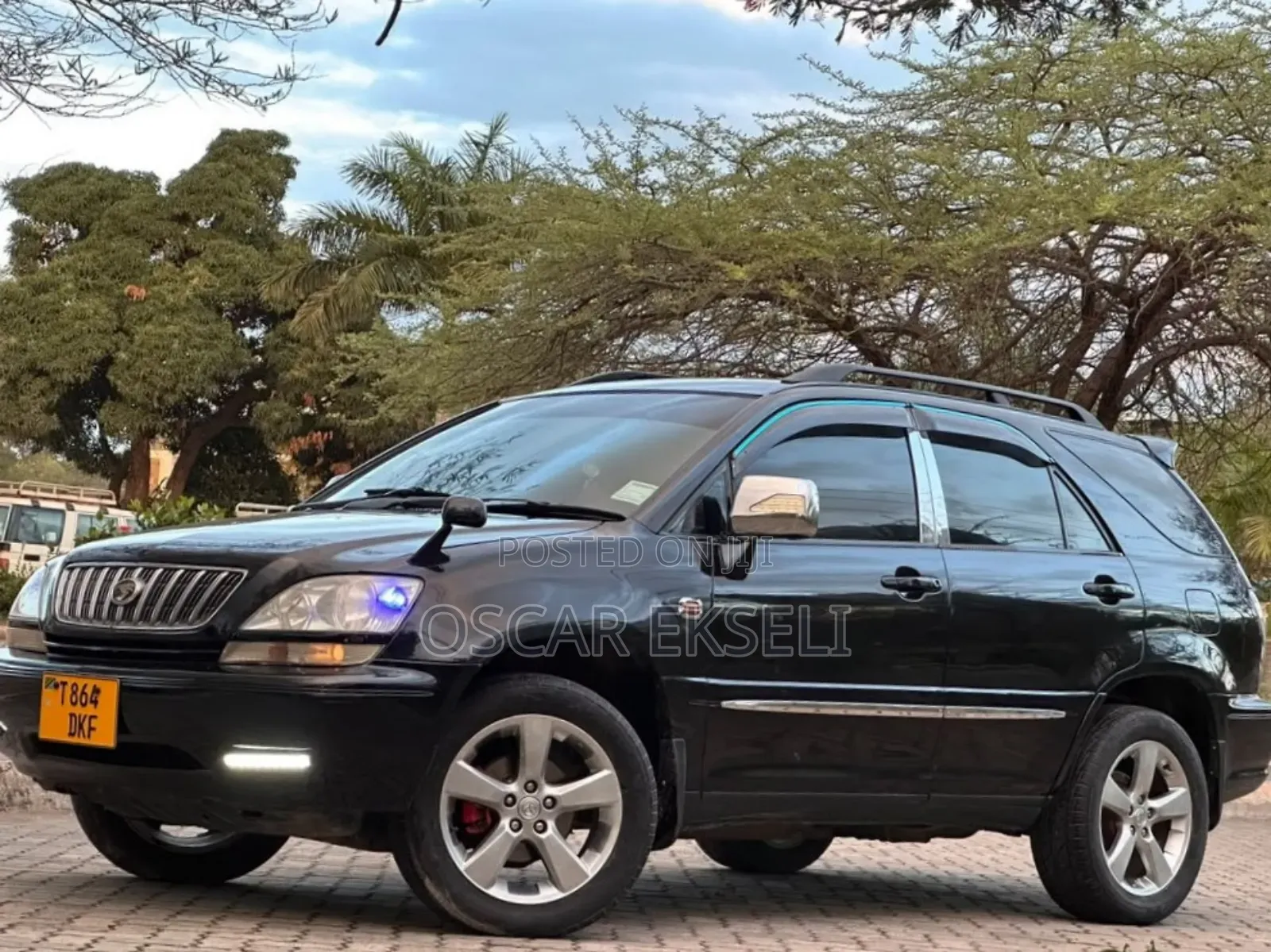 Toyota Harrier 2002 Black