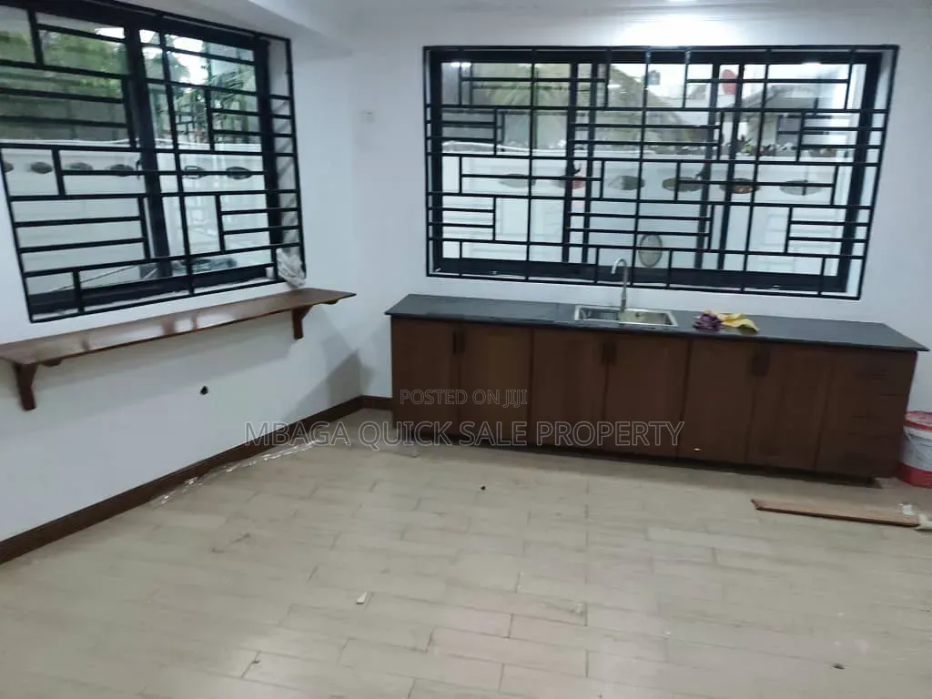 3bdrm House in Msasani for rent