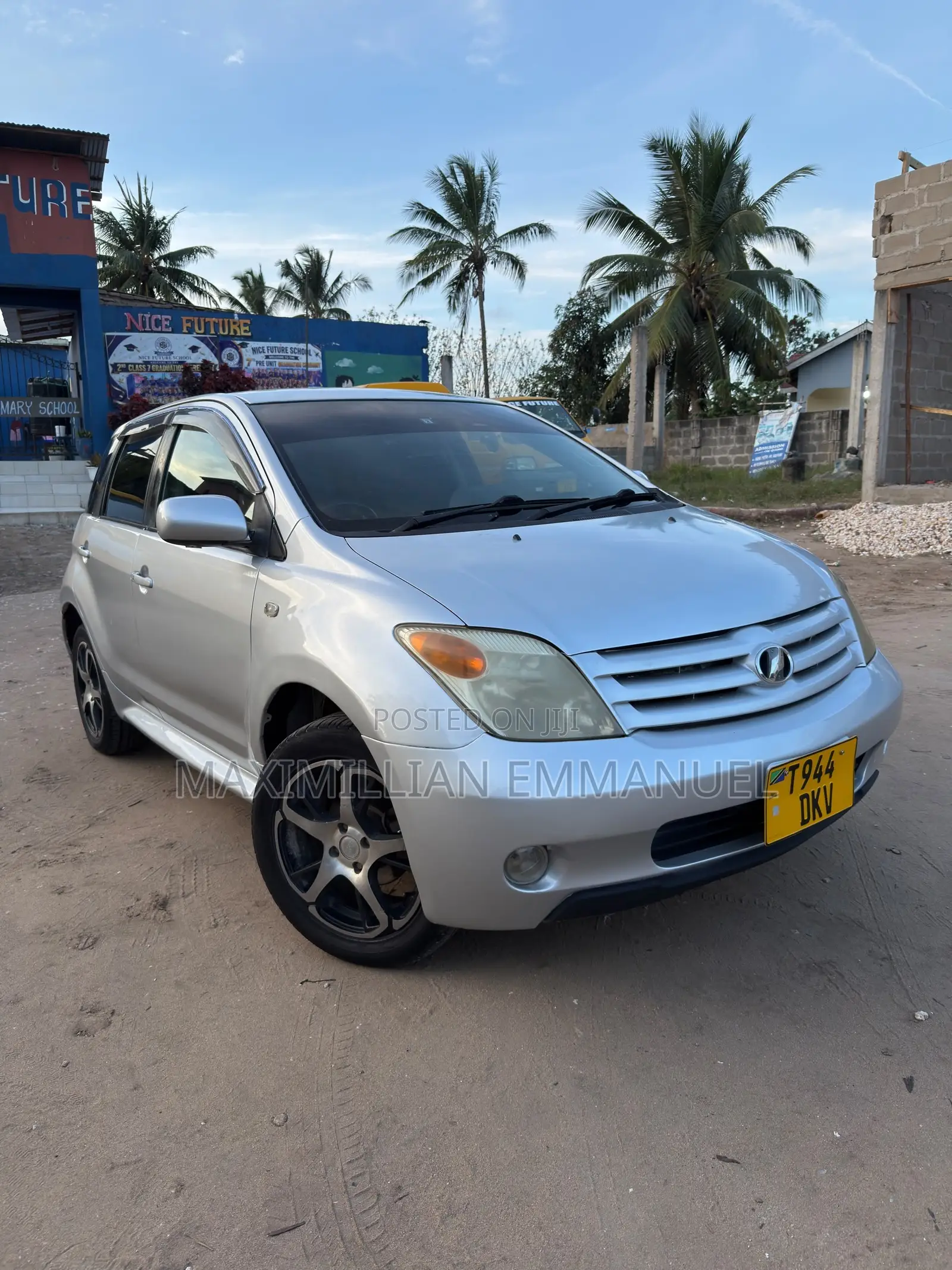 Toyota IST 2004 Silver