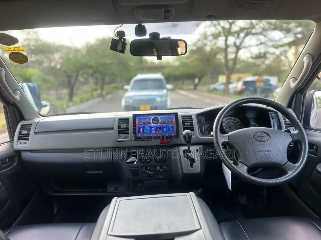 Toyota HiAce 2008 White