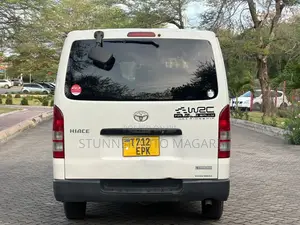 Toyota HiAce 2008 White