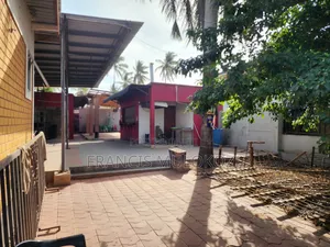 Space for Restaurant/Sports Bar for Let