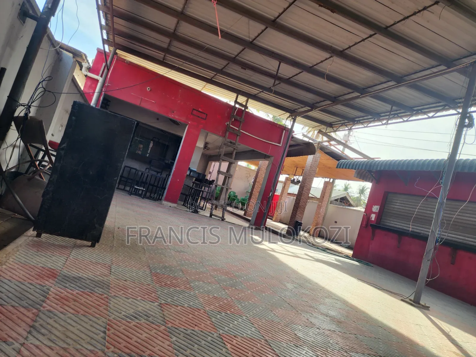 Space for Restaurant/Sports Bar for Let