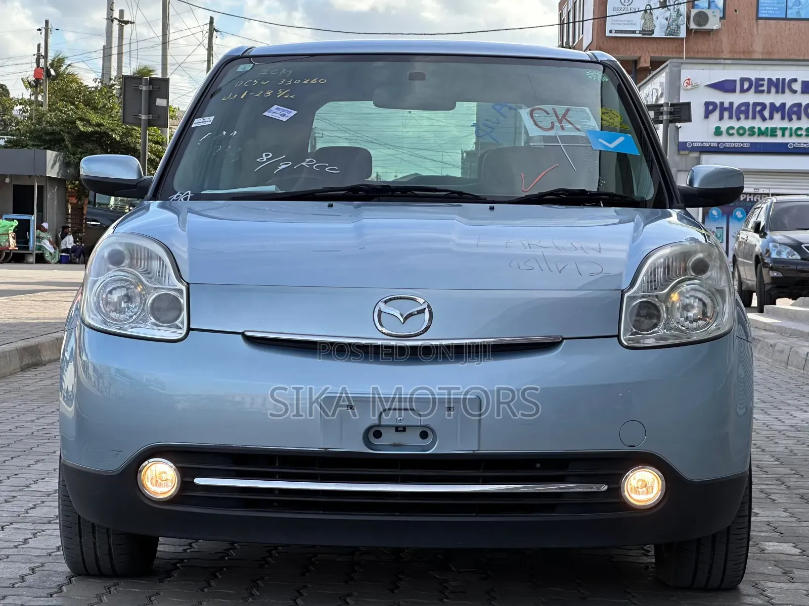 Mazda Verisa 2008 Silver
