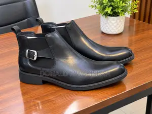 *Chelsea Boots With Buckle - Classic*