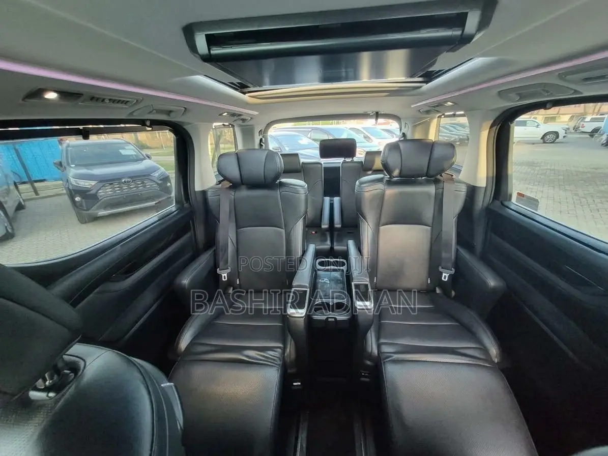 Toyota Alphard 2.5 Petrol FWD 2017 Black