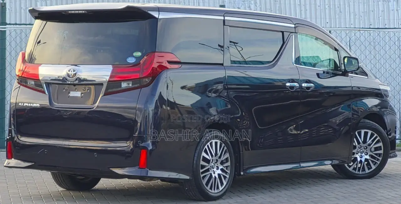 Toyota Alphard 2.5 Petrol FWD 2017 Black