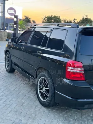 Toyota Kluger 2003 Black