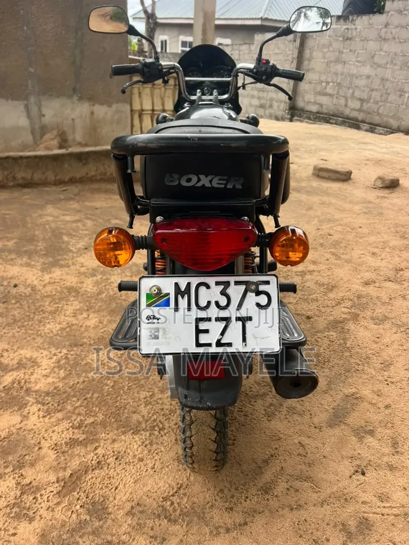 Bajaj Boxer 125 2025 Black