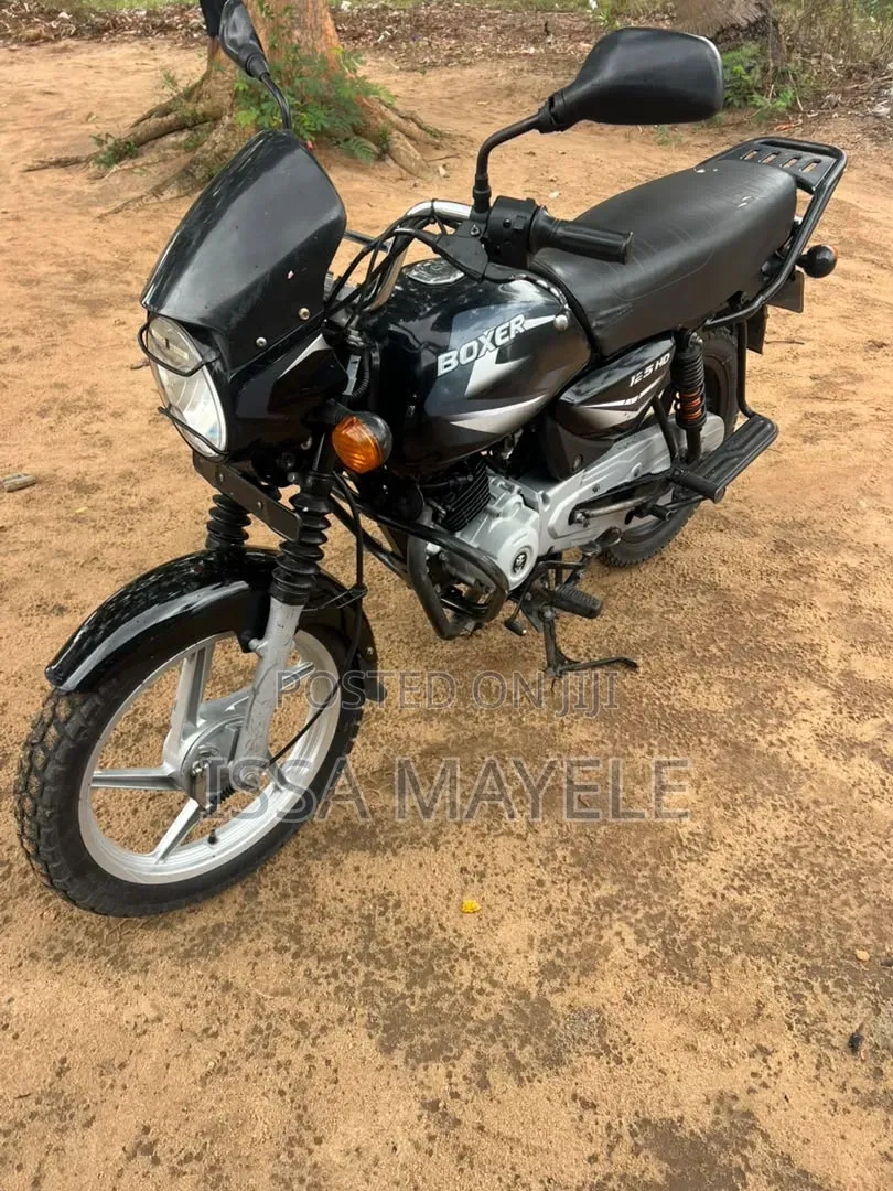 Bajaj Boxer 125 2025 Black