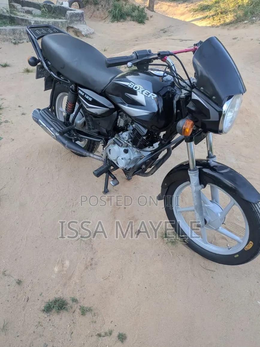 Bajaj Boxer 125 2024 Black