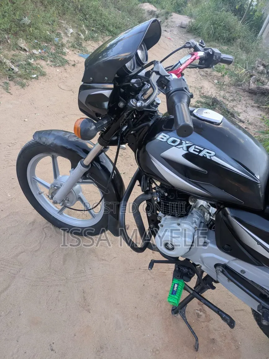 Bajaj Boxer 125 2024 Black