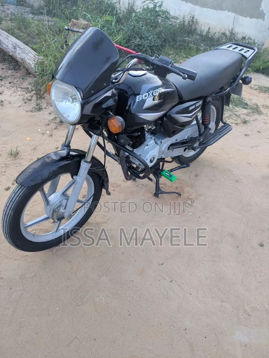 Bajaj Boxer 125 2024 Black