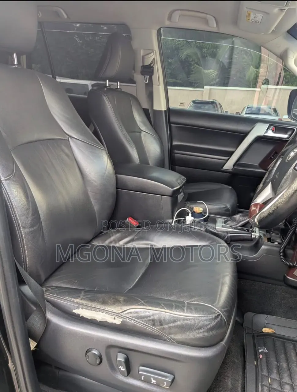 Toyota Land Cruiser Prado 4.0 Petrol TX 2015 Black