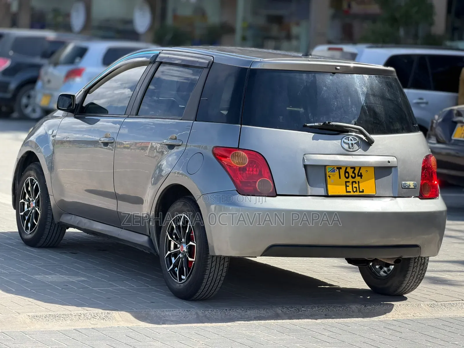 Toyota IST 2004 Gray