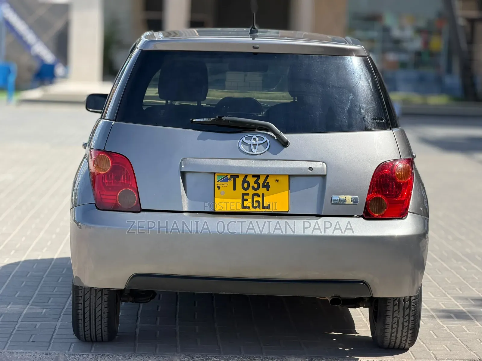 Toyota IST 2004 Gray