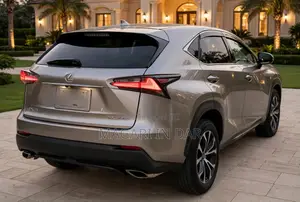 Lexus NX 2016 Silver