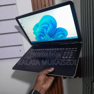 HP Pavilion 14-ce3064st 4GB Qualcomm Snapdragon X Elite HDD 500GB