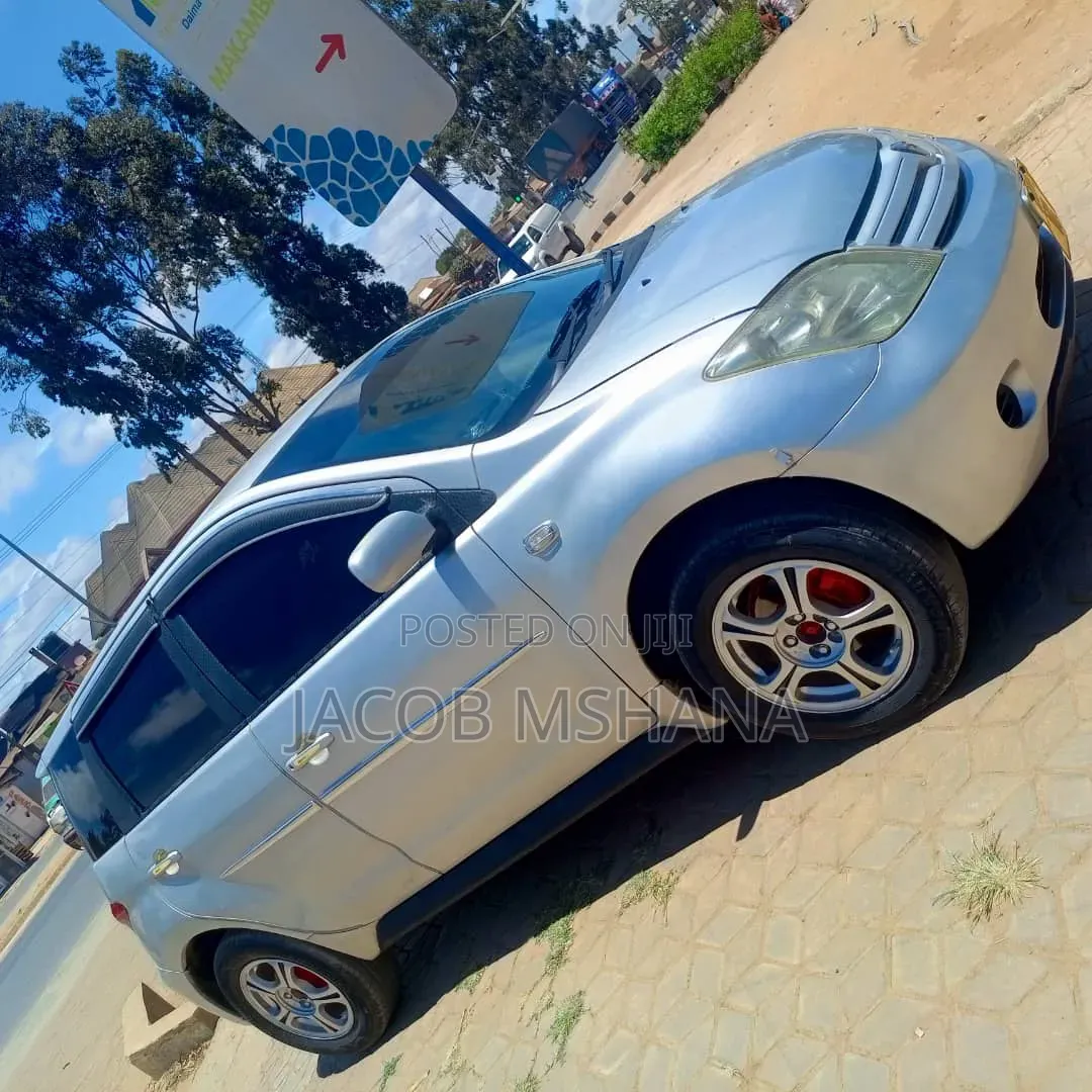 Toyota IST 2006 Silver