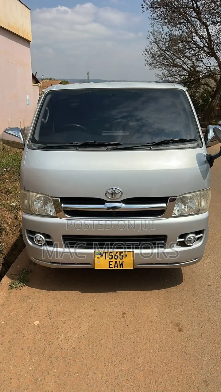 Toyota Quantum 2008 Silver
