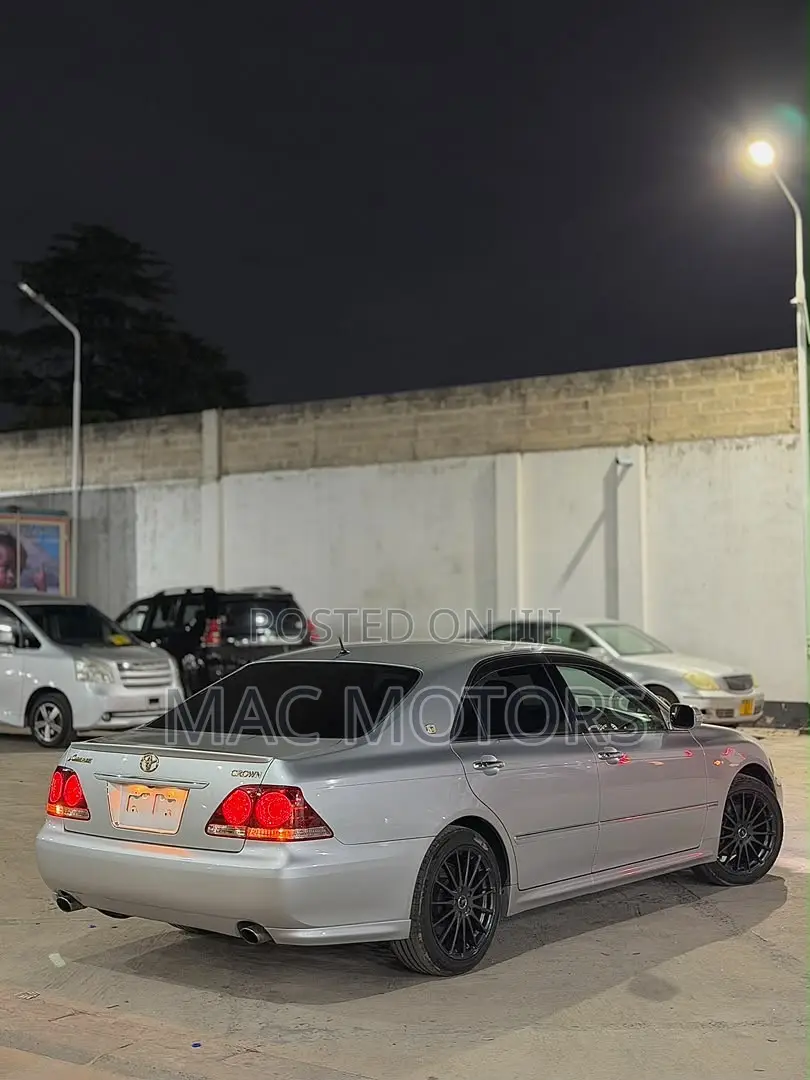 Toyota Crown 2007 Silver