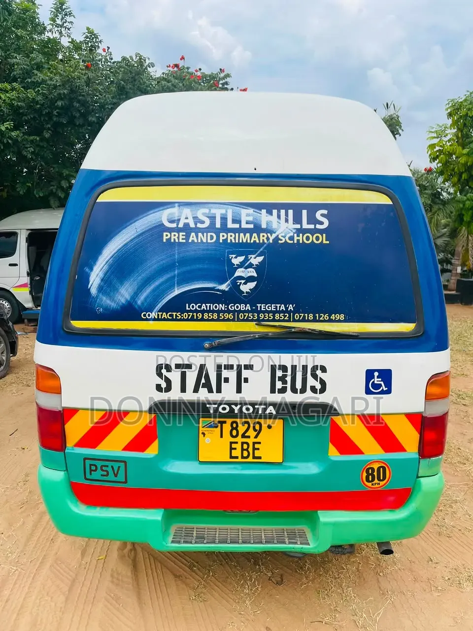 Toyota HiAce 2000 White