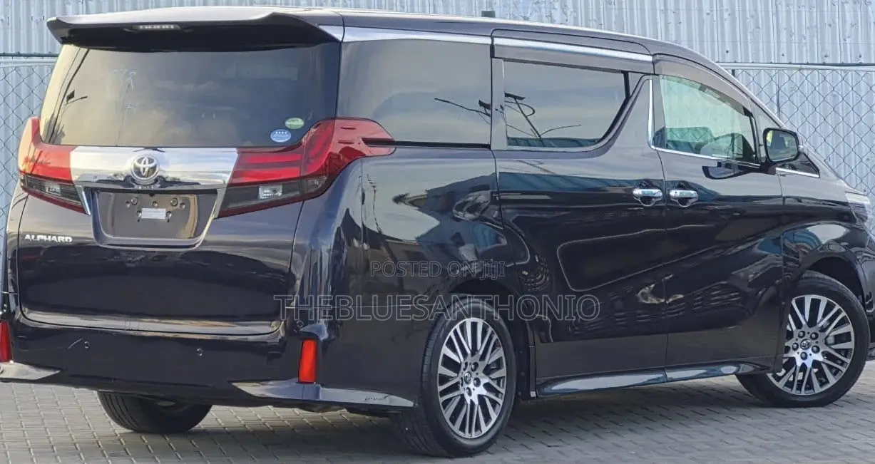Toyota Alphard 2017 Black