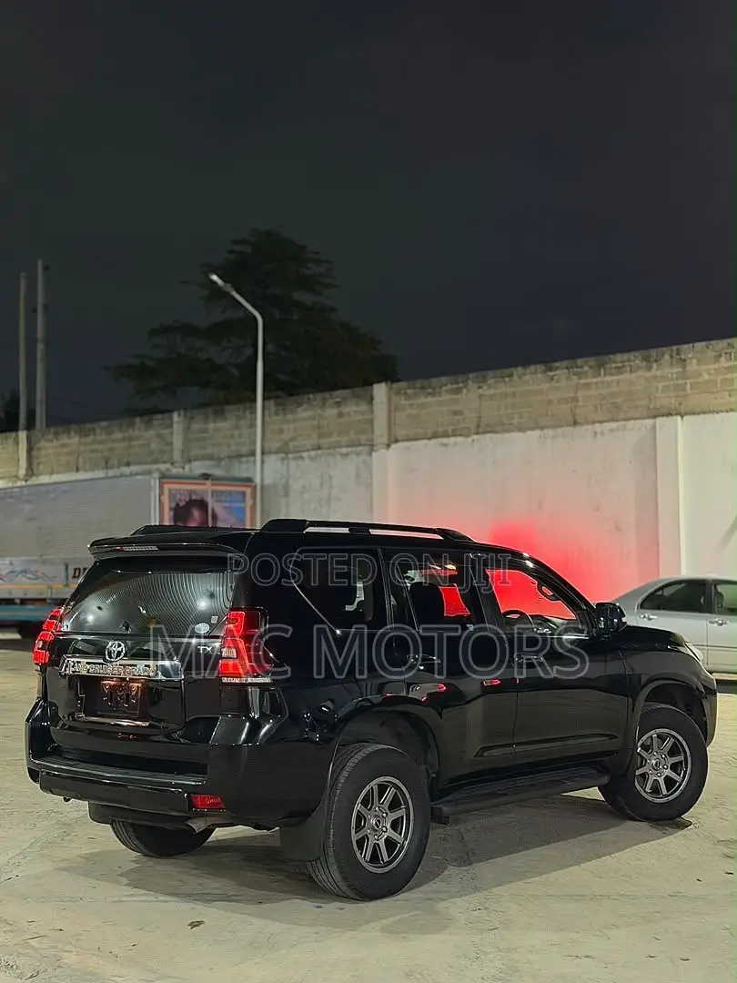 Toyota Land Cruiser Prado 2.7 2020 Black