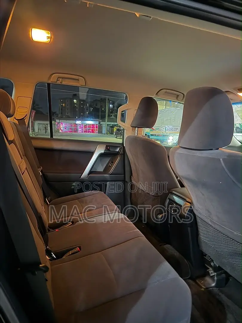 Toyota Land Cruiser Prado 2.7 2020 Black