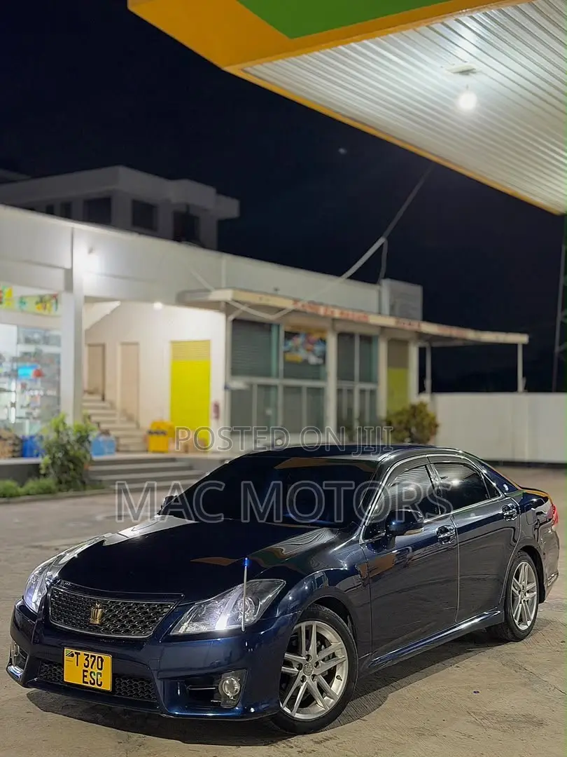 Toyota Crown 2010 Blue