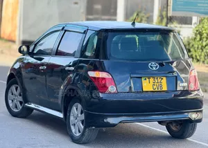 Toyota IST 2003 Blue
