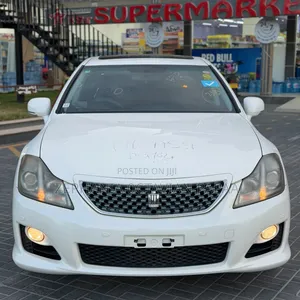 Toyota Crown 2009 White