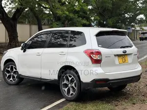 Subaru Forester 2014 White