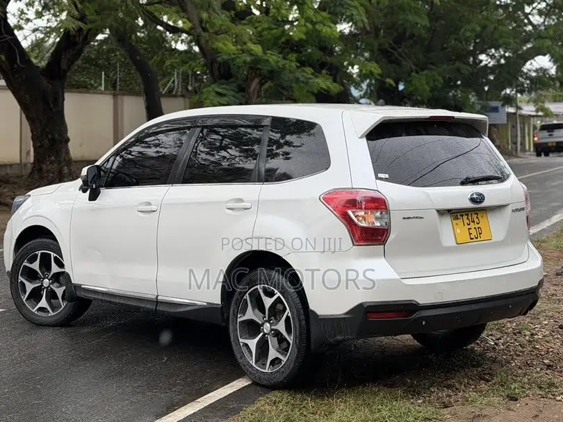 Subaru Forester 2014 White