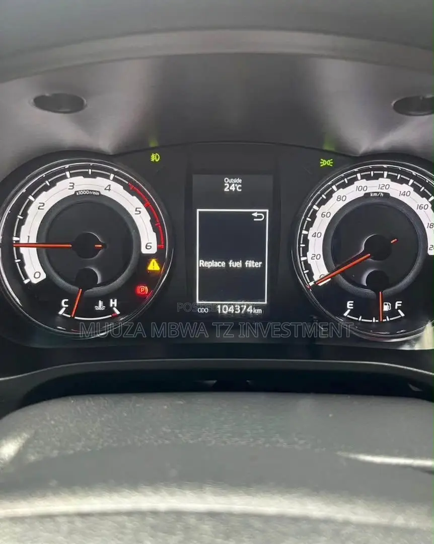 Toyota Hilux 2018 Red