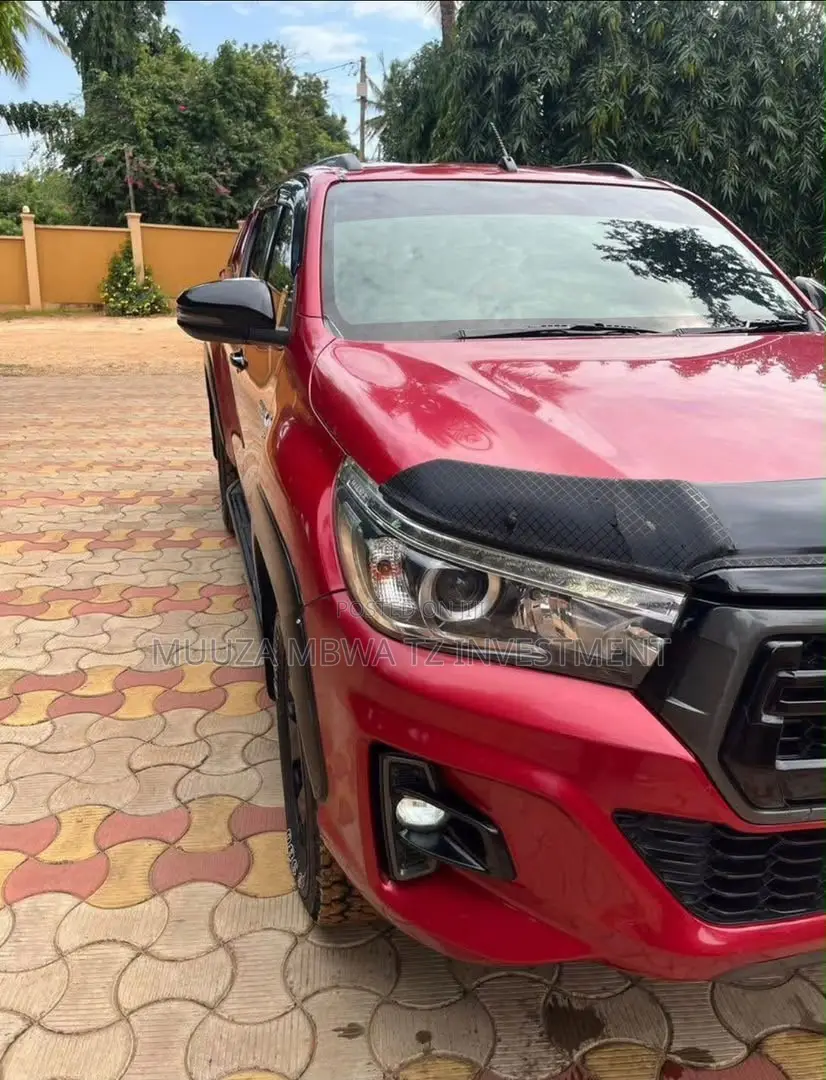 Toyota Hilux 2018 Red