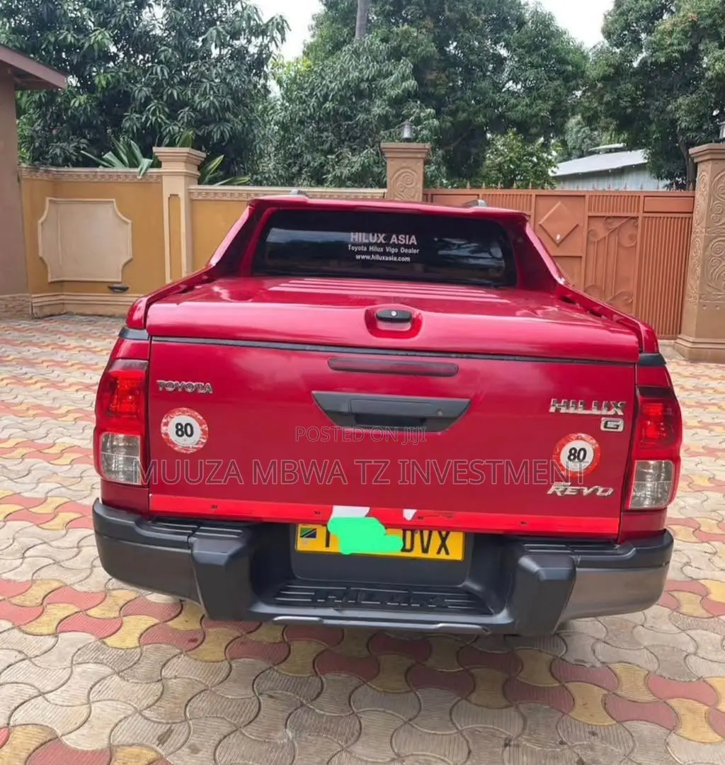 Toyota Hilux 2018 Red