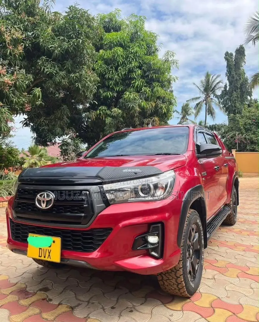 Toyota Hilux 2018 Red