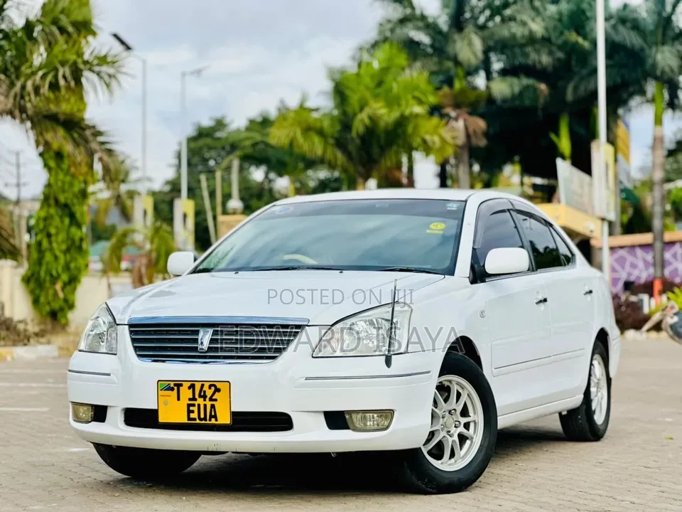 Toyota Premio 2005 White