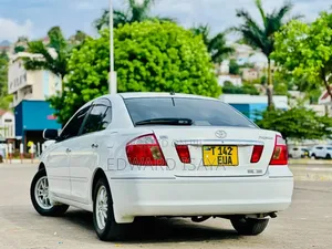 Toyota Premio 2005 White