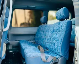 Toyota Noah 2001 Silver