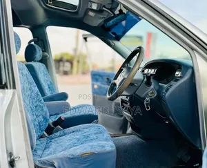 Toyota Noah 2001 Silver